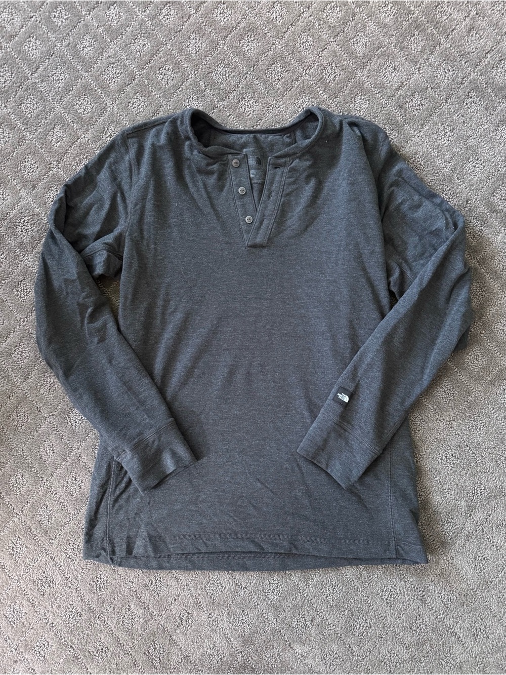 The North Face Men's Long Sleeve Henley - Charcoal Gray Size L top shirt